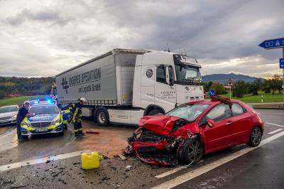 Aichelberg: Frontalcrash fordert zwei Verletzte
